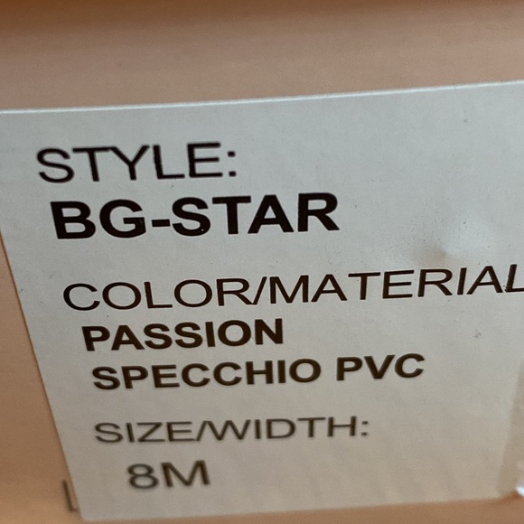 BCBGENERATION Sandals - Picture 7 of 7